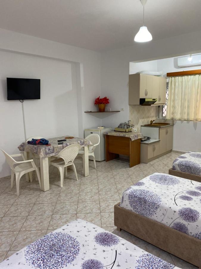 Apartament Roisin Sarandë Exterior foto